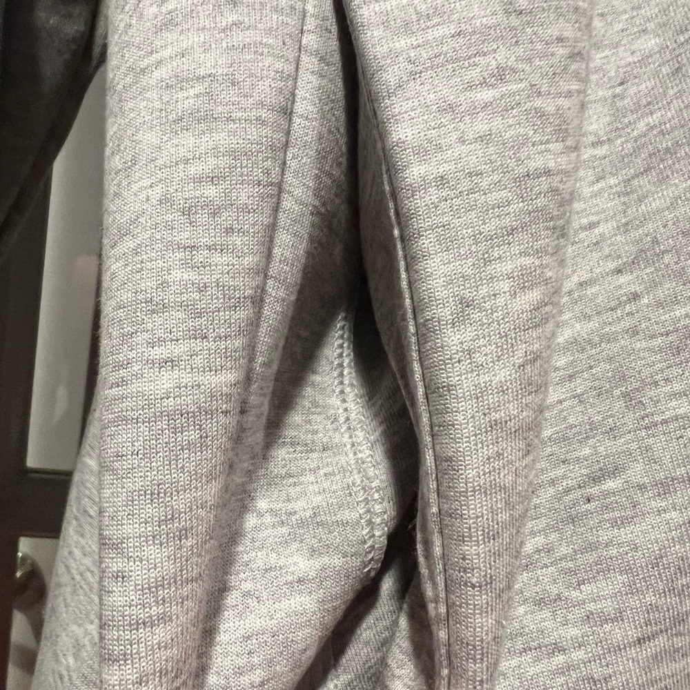 Uniqlo Light Gray Zip-Up Hoodie - Picture 2 of 4